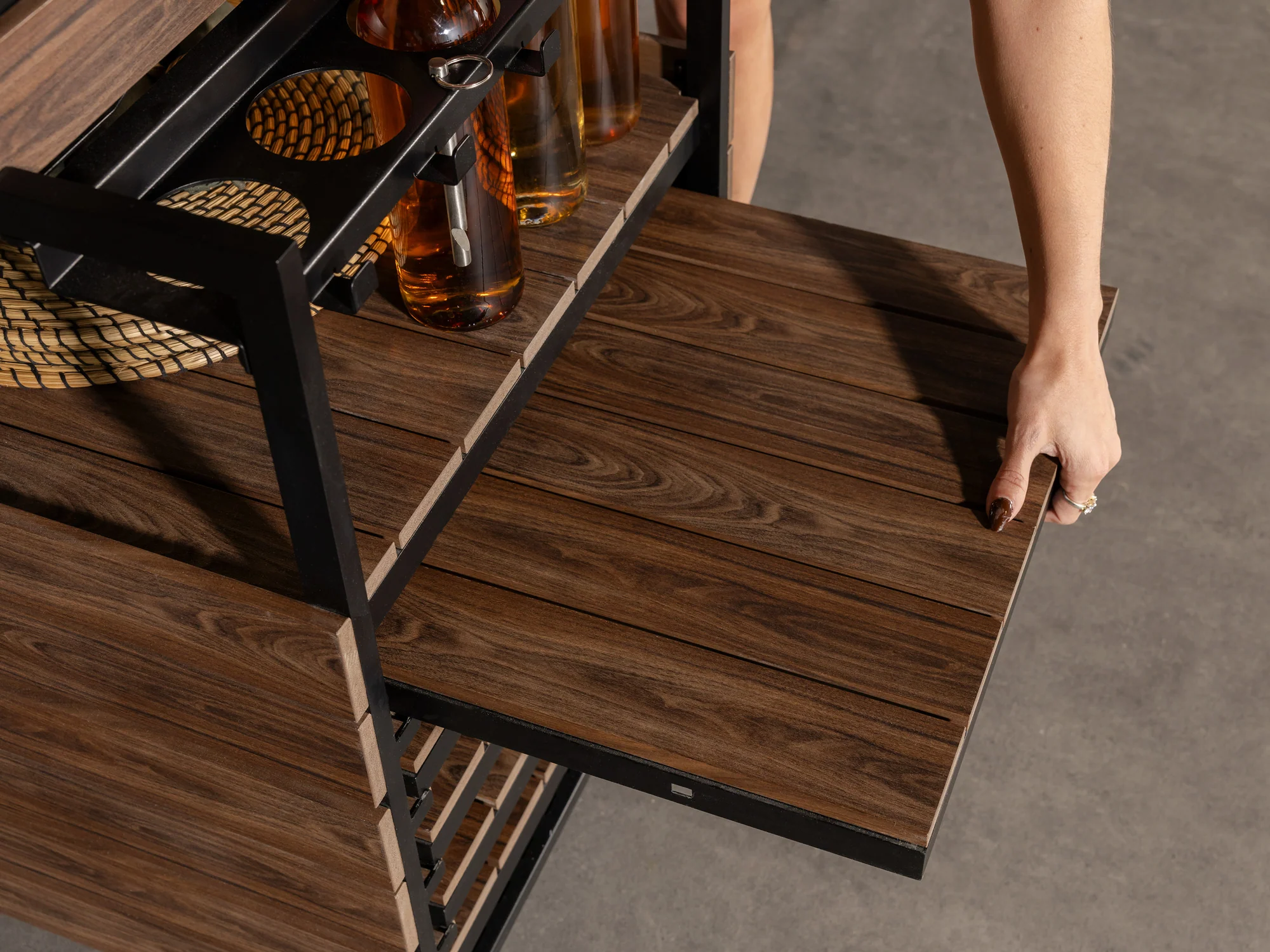 Transformer Outdoor Bar Cart - Panel Storage - Image 5