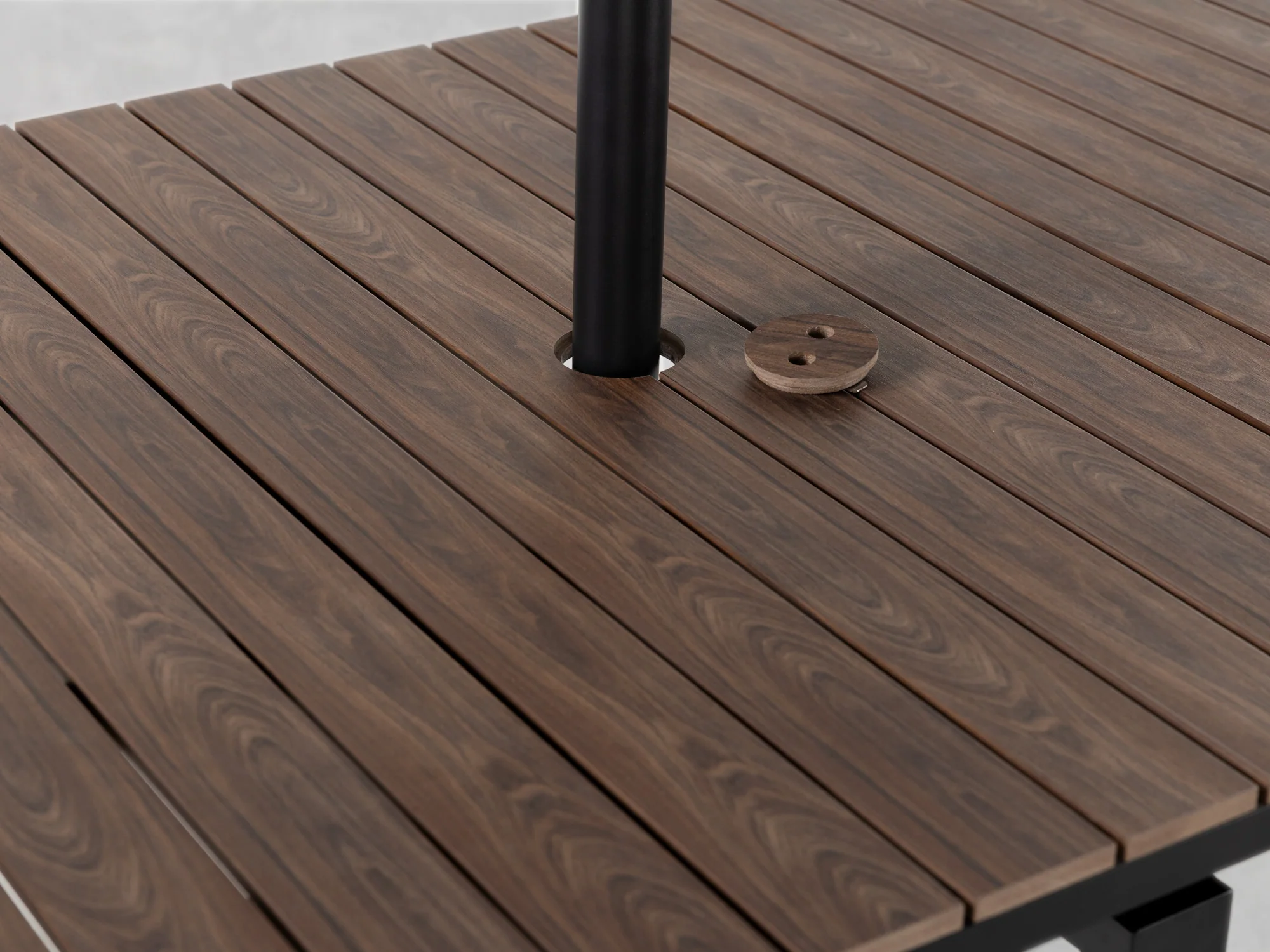 Outdoor Dining Set - The Family - Image 32
