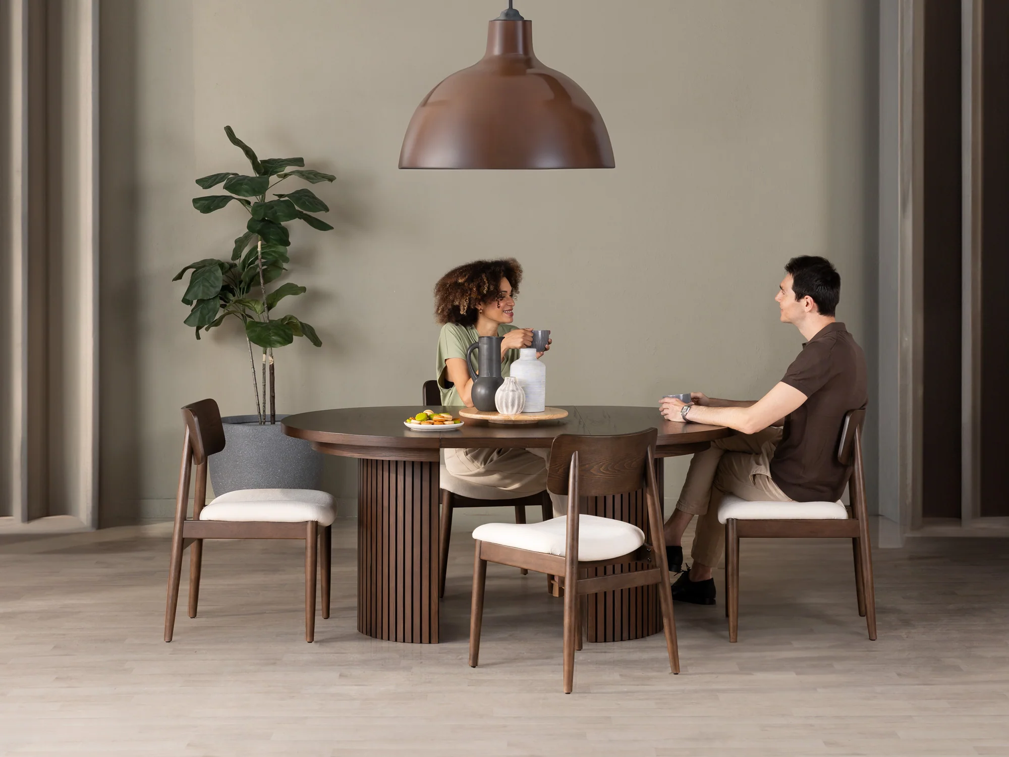 Round Dining Set - The Family - Image 11