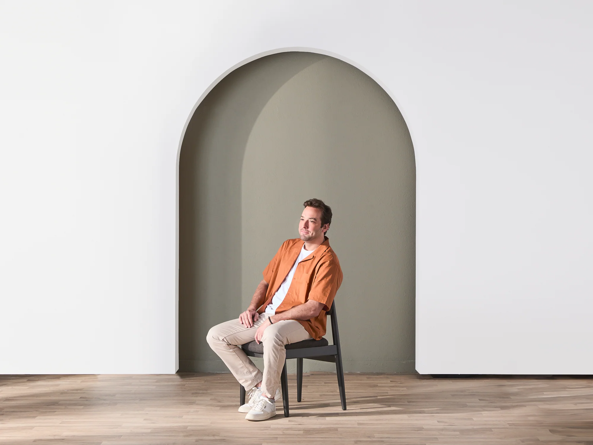 Transformer Round Chair - Image 3